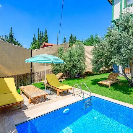 Villa Girmeler Koey Evleri Gebeler